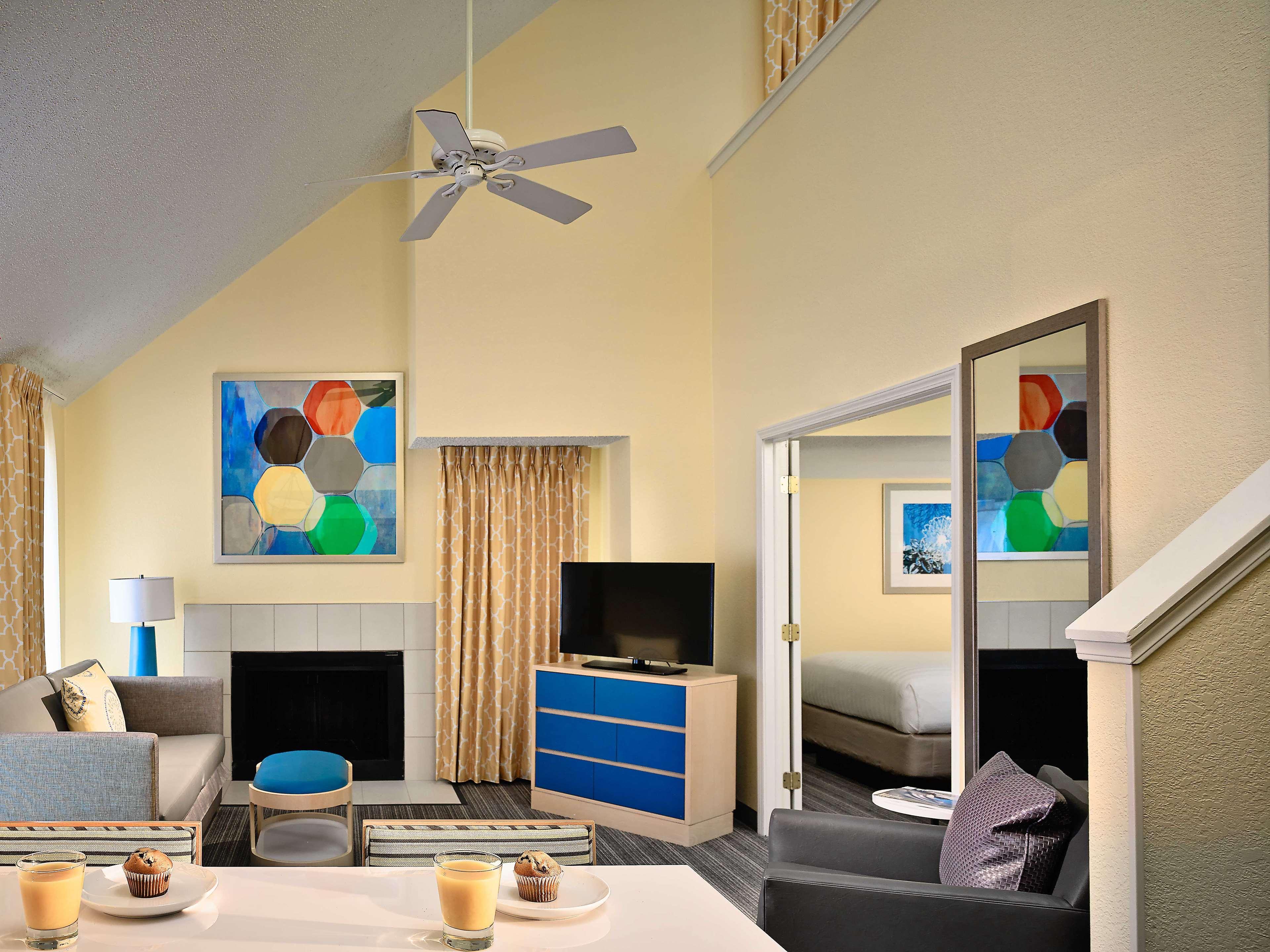 โซเนสตา อีเอส สวีท ทูซอน Hotel ภายนอก รูปภาพ